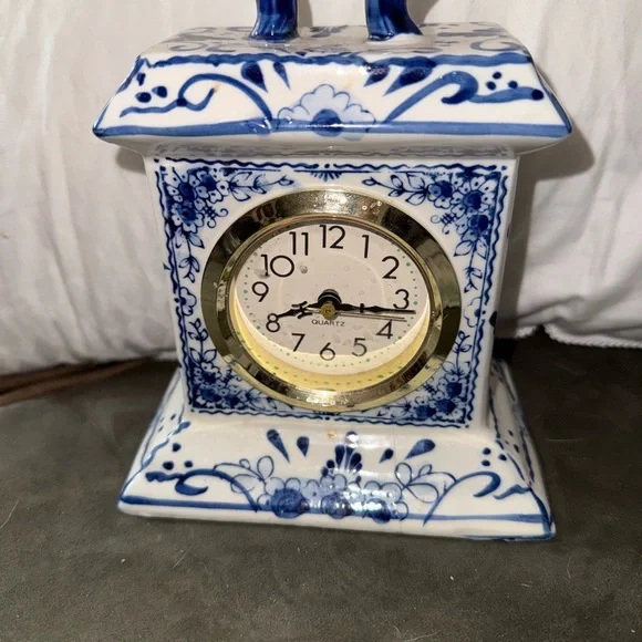 Blue and White Ceramic Clock - Picture 2 of 5
